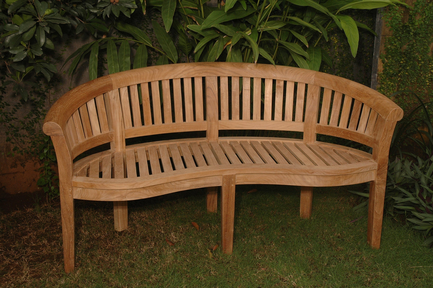 Outdoor Bench Curve 3-Seater Bench Extra Thick Wood Men's Digs